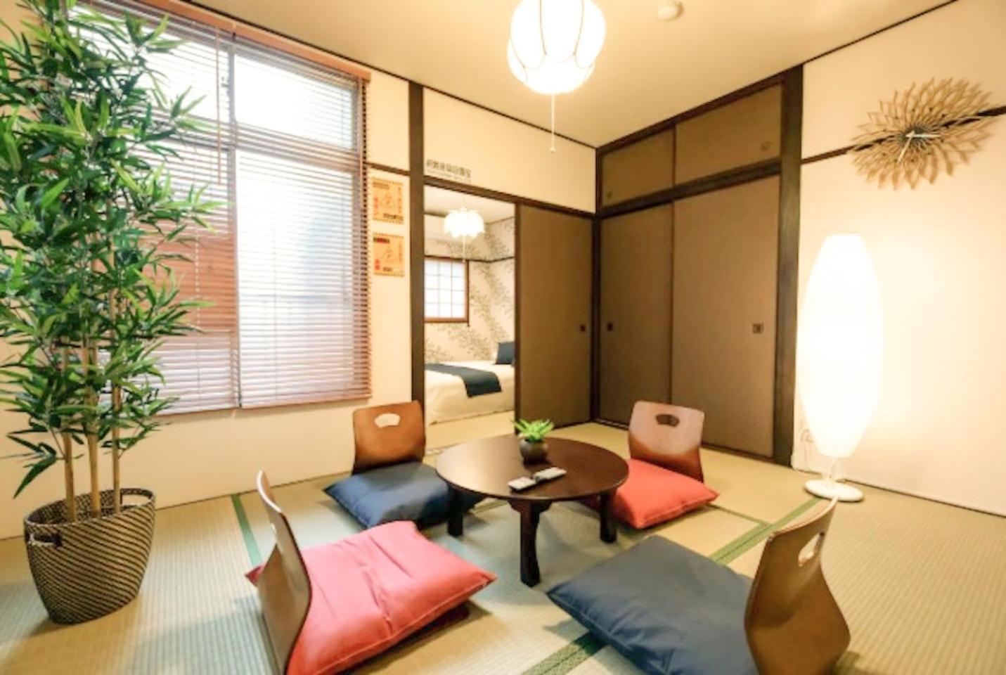 Funhouse-To North Umeda Guestresidence Osaka Kamer foto